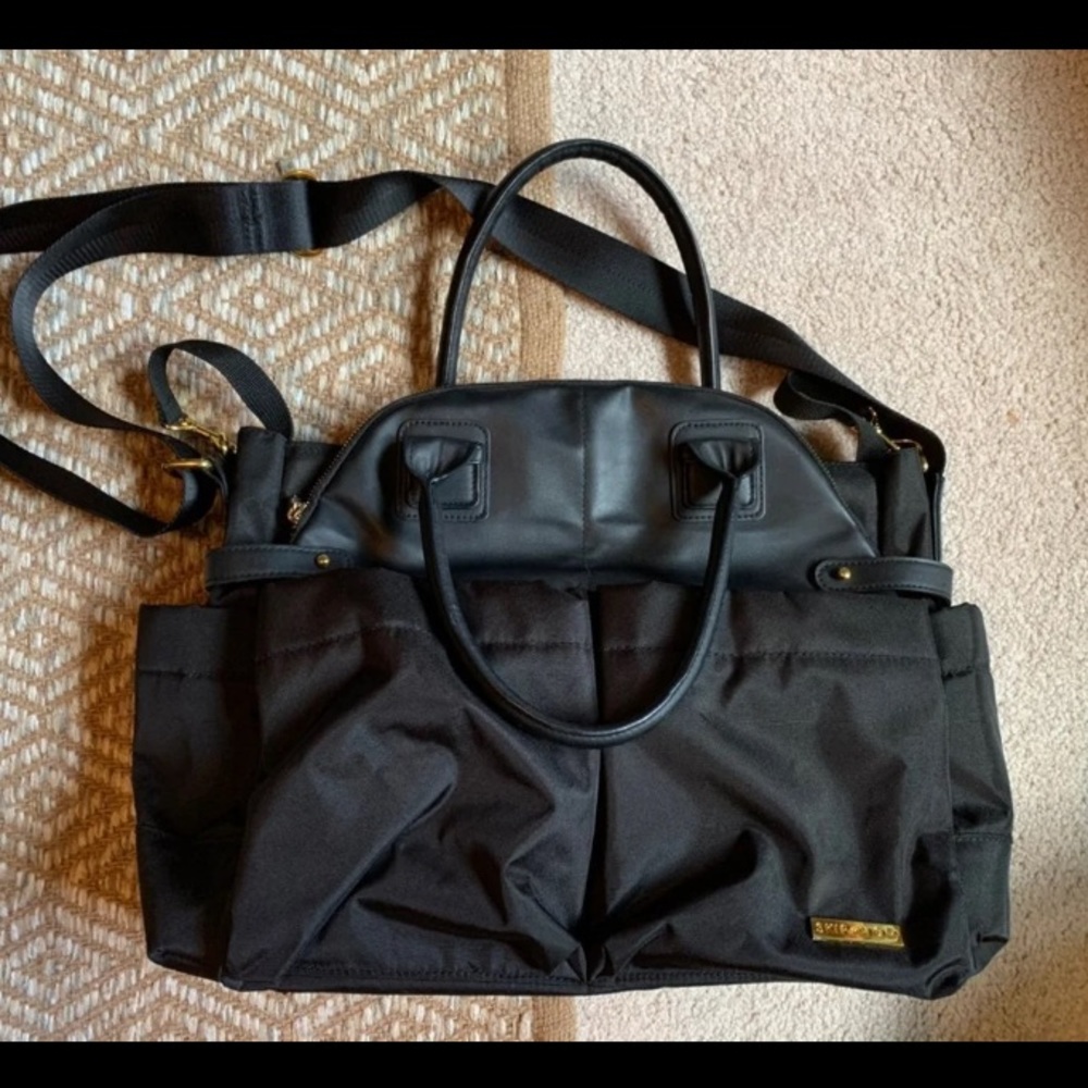 Skip Hop Chelsea Downtown diaper bag